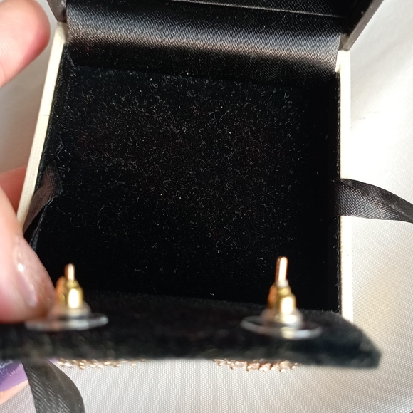 Black and White Jacket - Picture 9 of 14